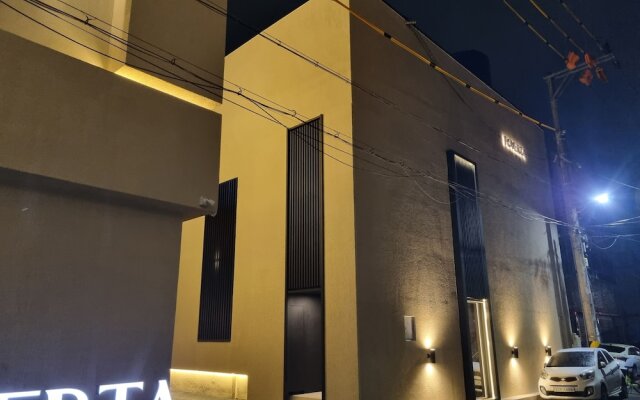 Poverta Stay Hotel