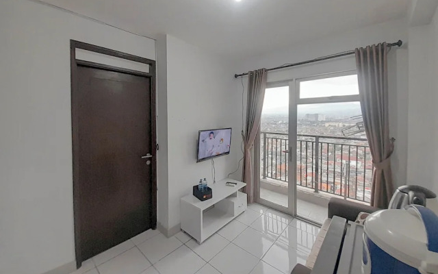 Comfortable And Homey 2Br Apartment At Mekarwangi Square Cibaduyut