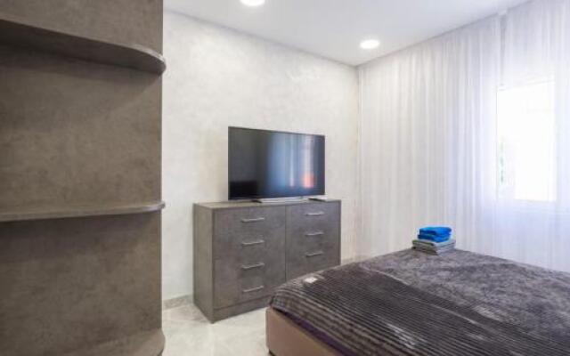 Dream House Rooms Malaga - Habitacion En El Apartemento
