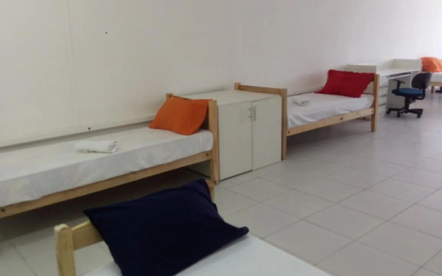 Mangue Oranje Hostel