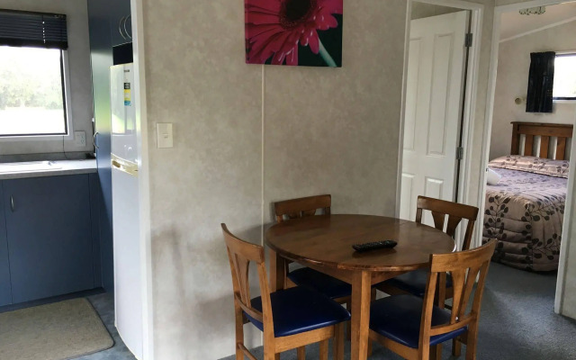 Stratford Motel & Holiday Park