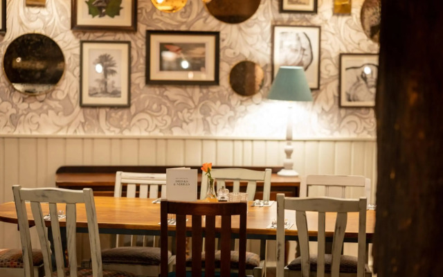 Berkshire Arms Hotel