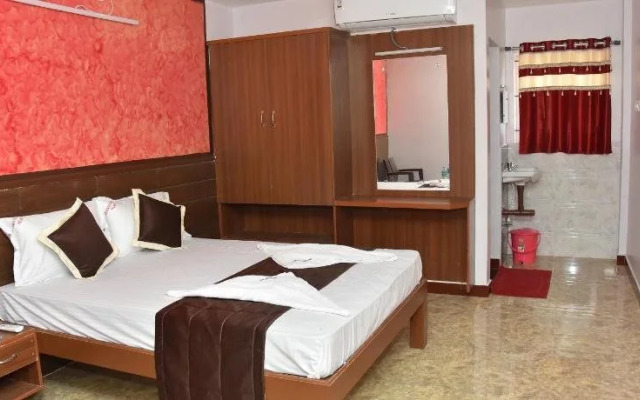 Arunaachalaa Inn