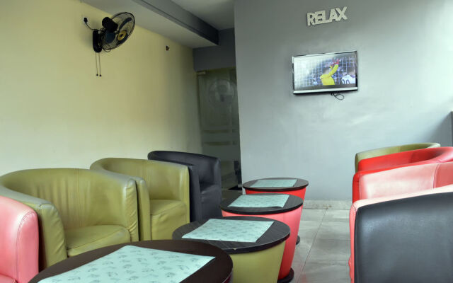 Golphins Suites and Hotels