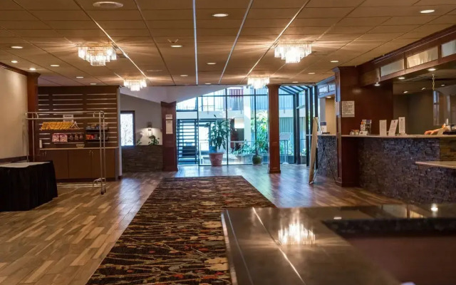 Grand Idaho Inn & Suites