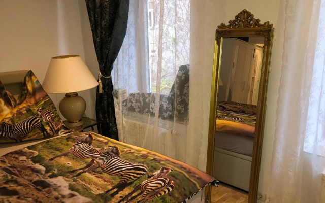 Flair and Design Apartment!