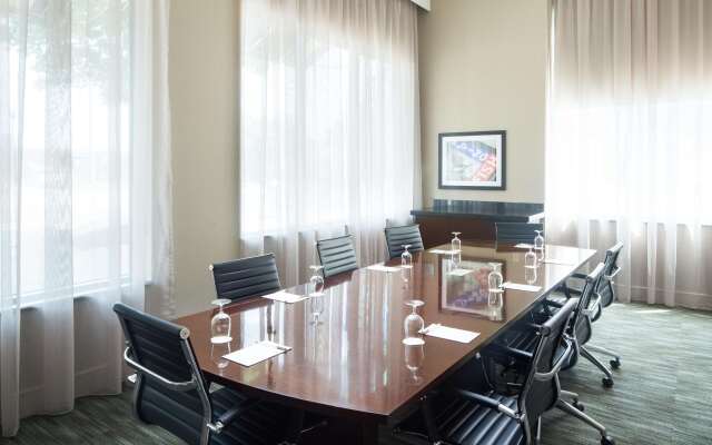 Hampton Inn & Suites Little Rock-Downtown