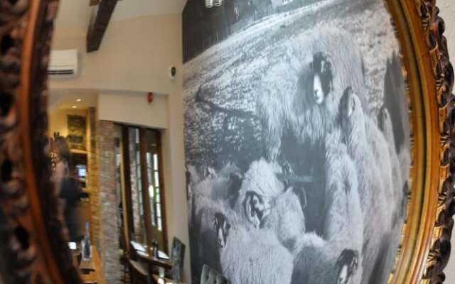 The Woolly Sheep Inn