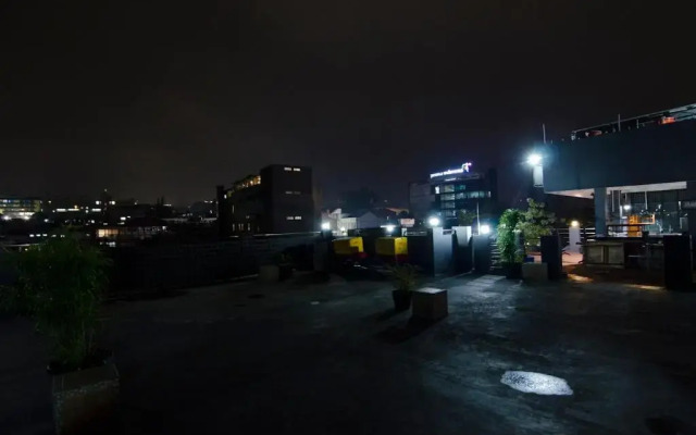 Hotel Salon Fora & Longhill Cafe Fora