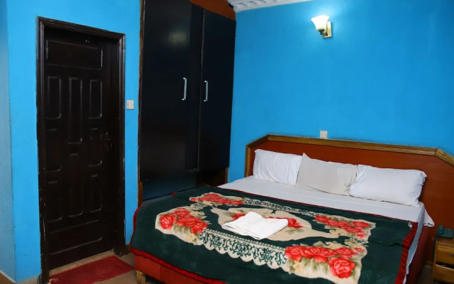 Mokland Hotel and Suites