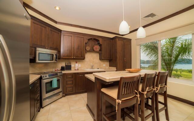 Altavista 5A 3 bdr 3 bath