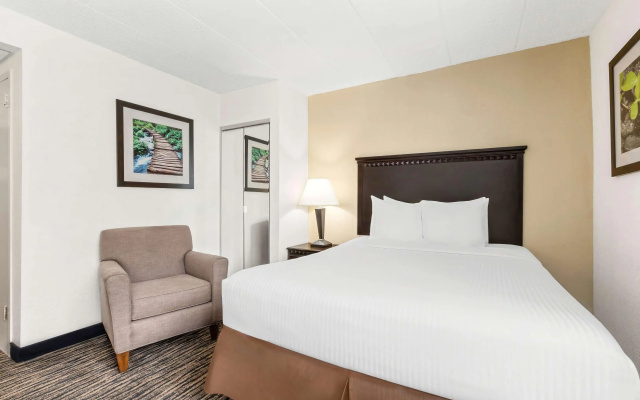 Best Western Hazlet Inn