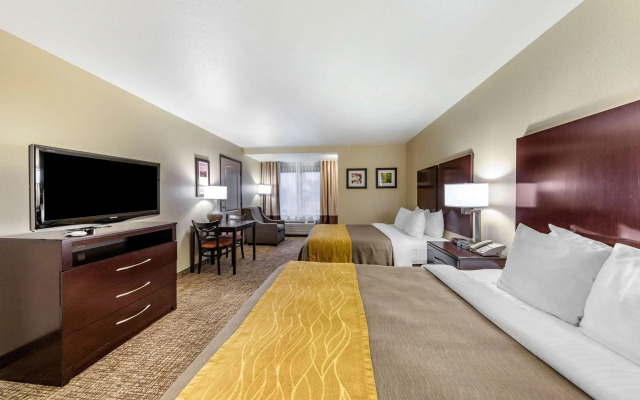 Comfort Inn & Suites Colton