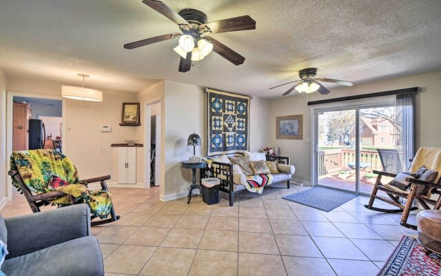 Spacious Chesapeake Home w/ Pool Table!