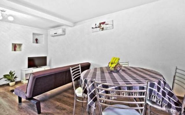 CICI house with apartment
