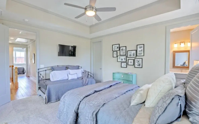 14th Ave S Home - 3 Br Home
