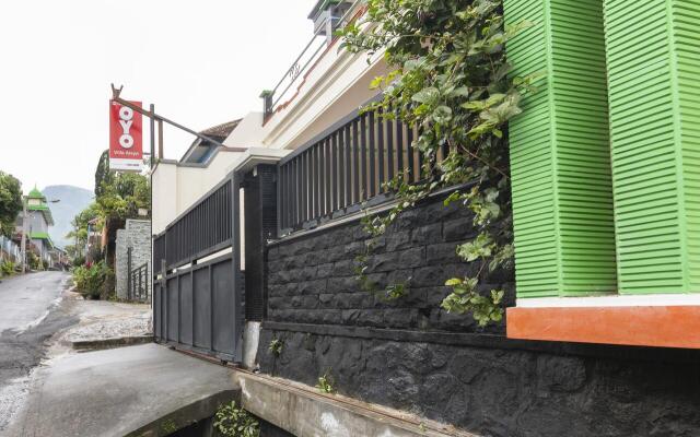 OYO 3210 Villa Aisya