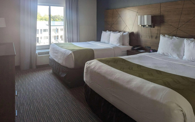 Quality Inn & Suites Northampton - Amherst