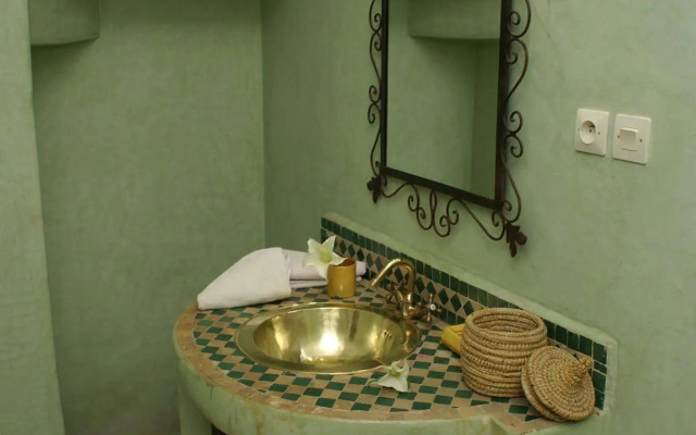 Riad Nabila