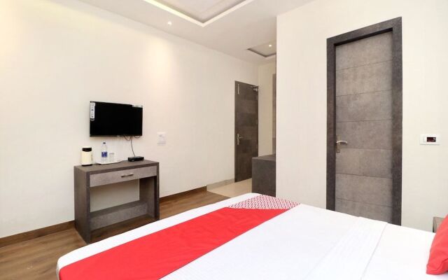 OYO 15890 Hotel Sunciti Extension