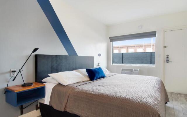 The Iris Motel
