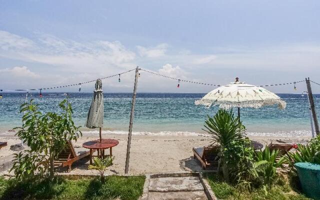 Road Beach Homestay by ZUZU