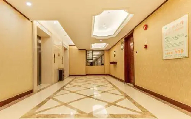 Vienna Hotel ( Shenzhen Fuyong Bridge Branch)