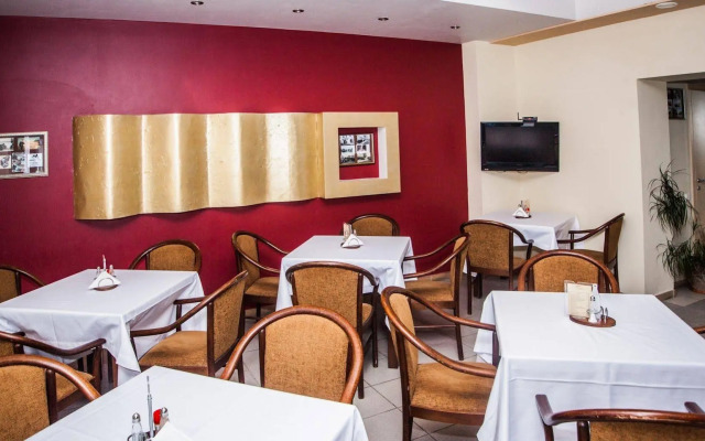 Biplan Hotel