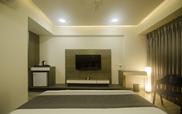 Hotel Grand Elegance