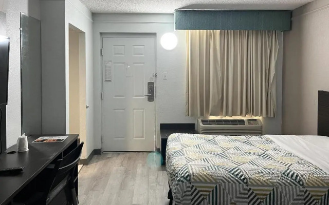 Motel 6 Addison, TX - Dallas