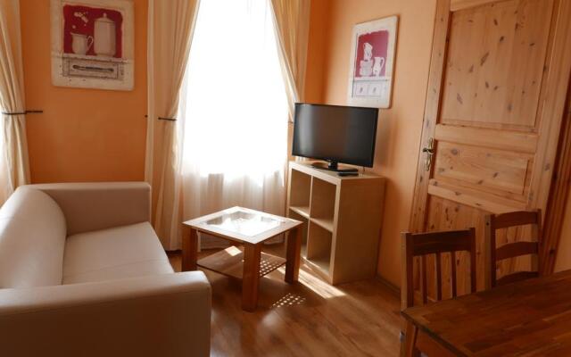 Reusa Apartments