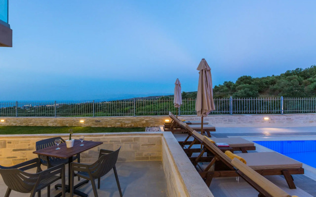 Vigla Suites