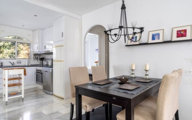 Apartment - 2 Bedrooms with Pool and WiFi - 107875