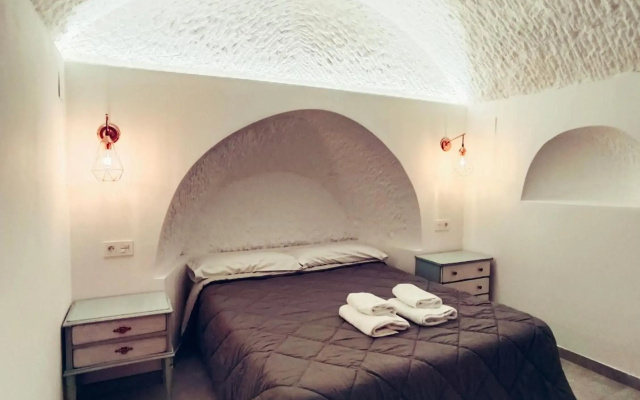 La Madriguera Eco Caves
