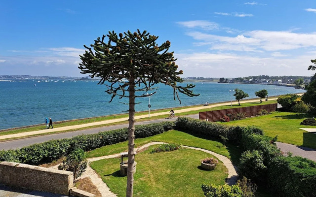 XXL Holiday Home Directly by the sea