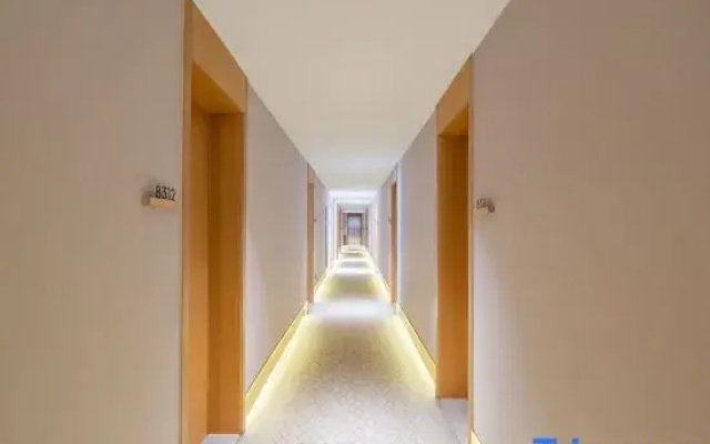 Wansen Hotel (South Gate of Ancient City of Zhengding)