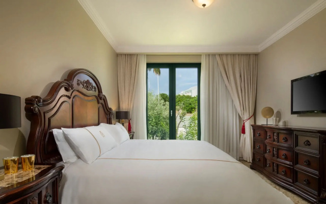 Royal Princess Hotel