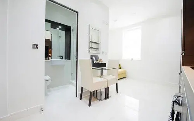 Albany House Luxury Serviced Apartments
