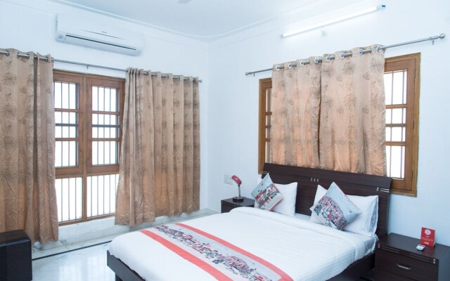OYO 11064 Home Elegant 3BHK Villa Near Hiran Magri
