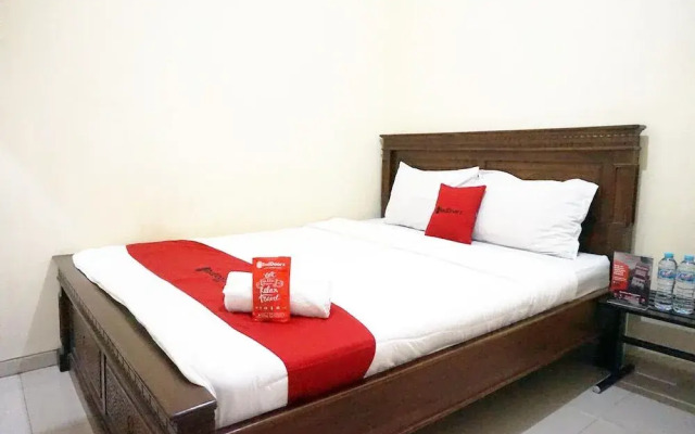 RedDoorz @ Jalan Kedawung