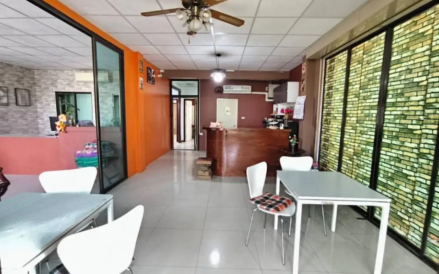 TC House And Cafe