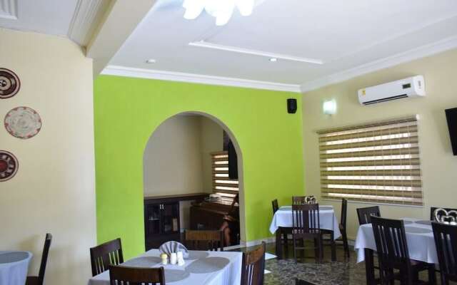 Relle Suites Hotel