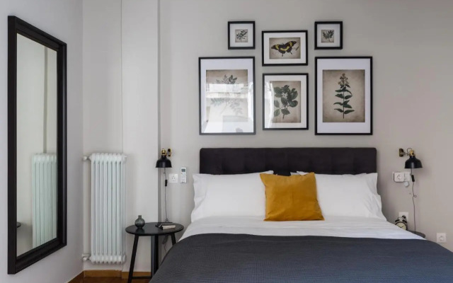 Chic Flat in the Heart of Athens by UPSTREET