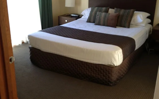 Riverview Resort – Guest Rooms – Moama