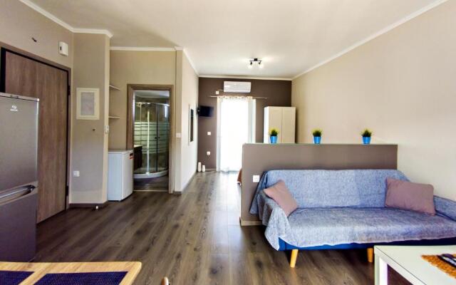 Maria's modern studio 5min from beach