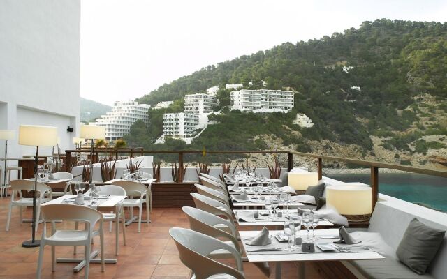 Palladium Hotel Cala Llonga - Adults Only