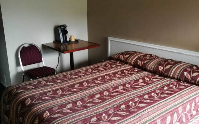 Merritt Desert Inn