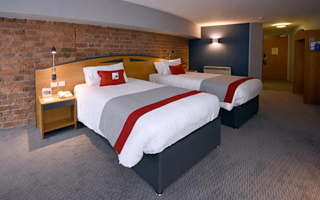Holiday Inn Express Albert Dock by IHG