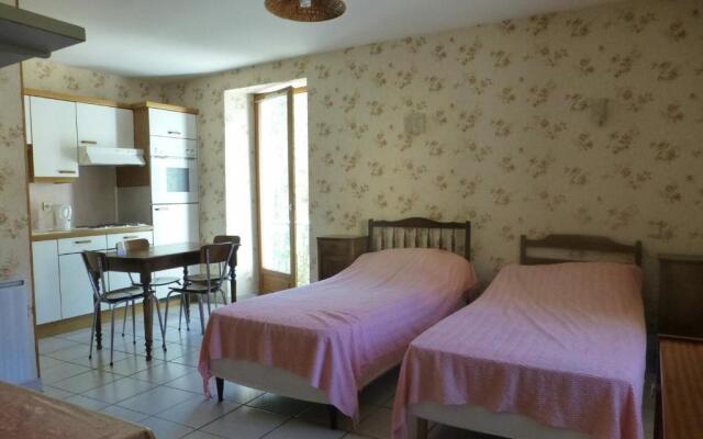 Appartement Brides-les-Bains, 1 pièce, 2 personnes - FR-1-512-128