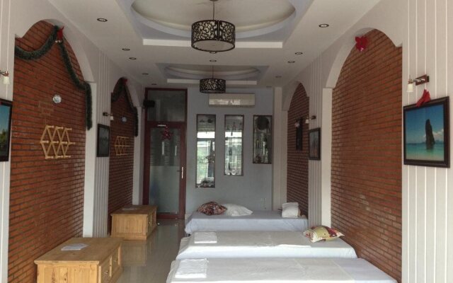 Lu Khach Quan Guesthouse